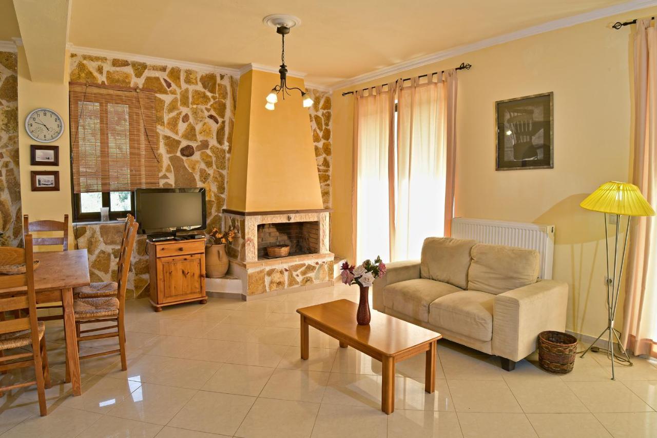 فيلا Olive Farm Agia Marina المظهر الخارجي الصورة